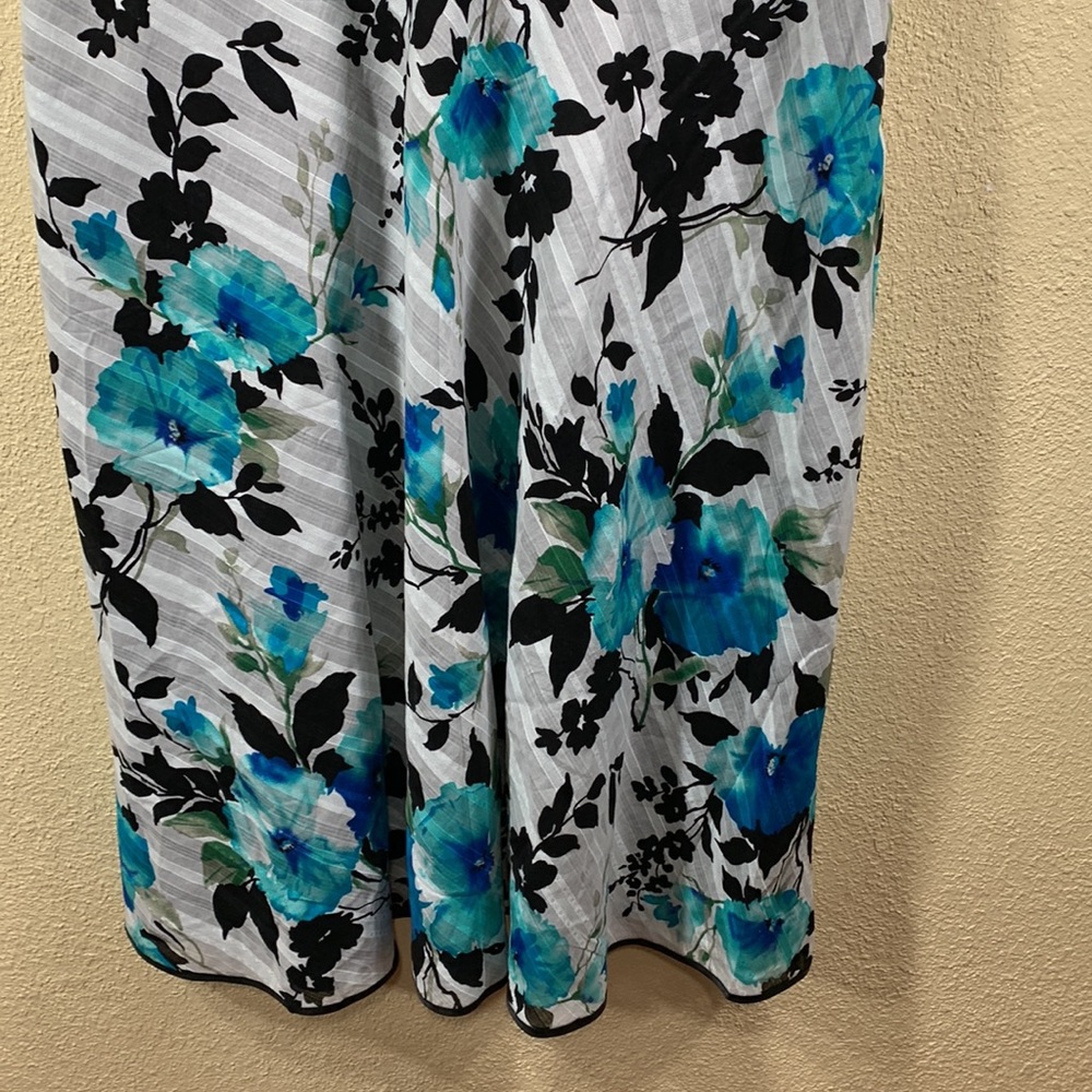 Avenue Dress Blue Black Midi Floral 18 Lined Sleeveless V-Neck Back Zipper - Picture 2 of 16